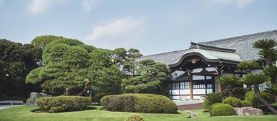 🏛️ 메이지 기념관 뾰족모자 노래비(메이지 키넨칸 통가리보시노 카히)